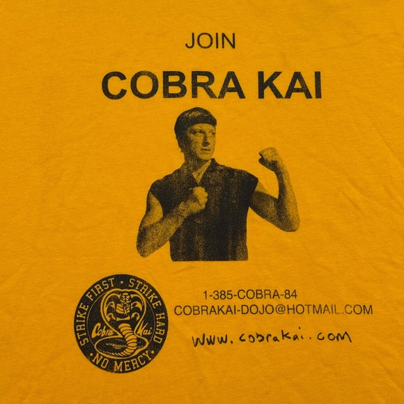 Champion Cobra Kai Medium Yellow T Shirt Licensed Movie Karate Kid Men's - Picture 5 of 11